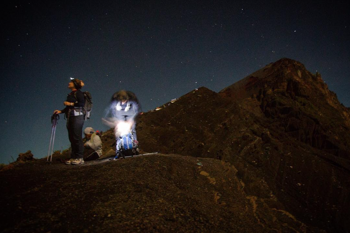 Climbing Mount rinjani in the night